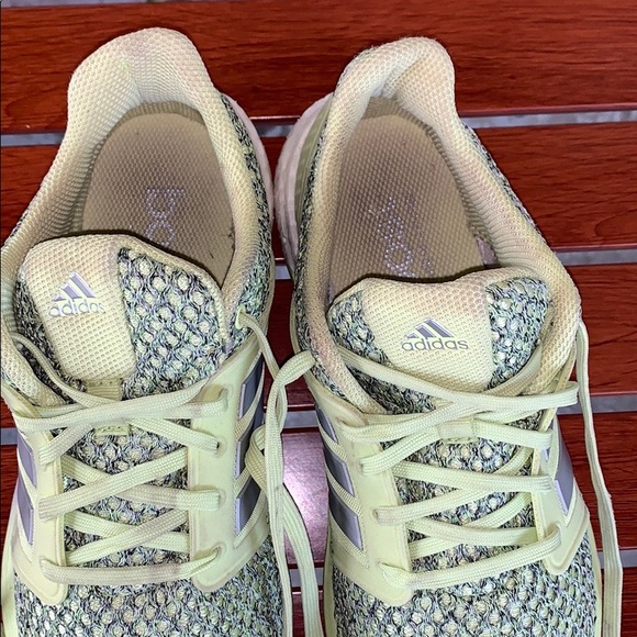 Adidas 3 stripes green woman's size 8 used. - Picture 9 of 13